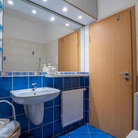Cabana Apartments Budapest - City - Free Private Parking
