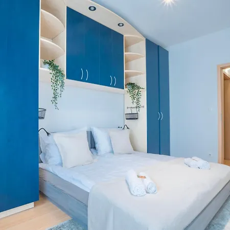 - - Ac - Free Parking - Donau